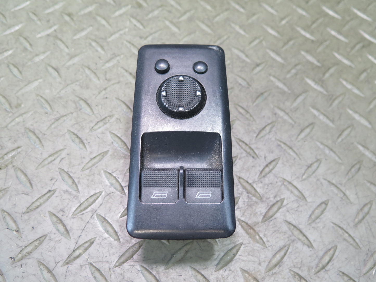 99-03 VW Eurovan T4 Front Left Door Master Power Window Switch 7D0959565 OEM