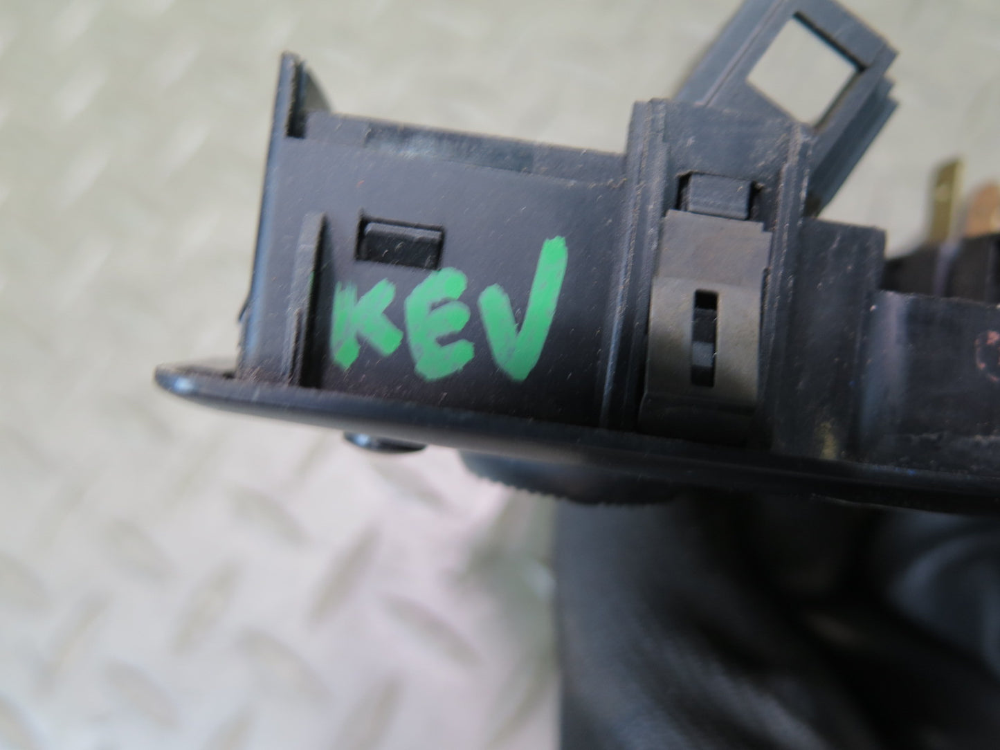99-03 VW Eurovan T4 Front Left Door Master Power Window Switch 7D0959565 OEM