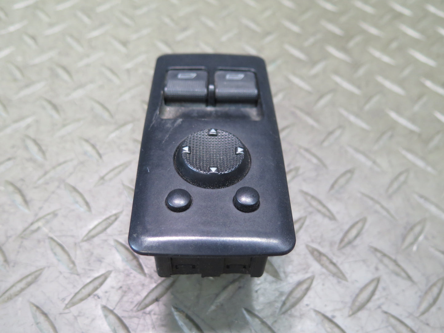 99-03 VW Eurovan T4 Front Left Door Master Power Window Switch 7D0959565 OEM