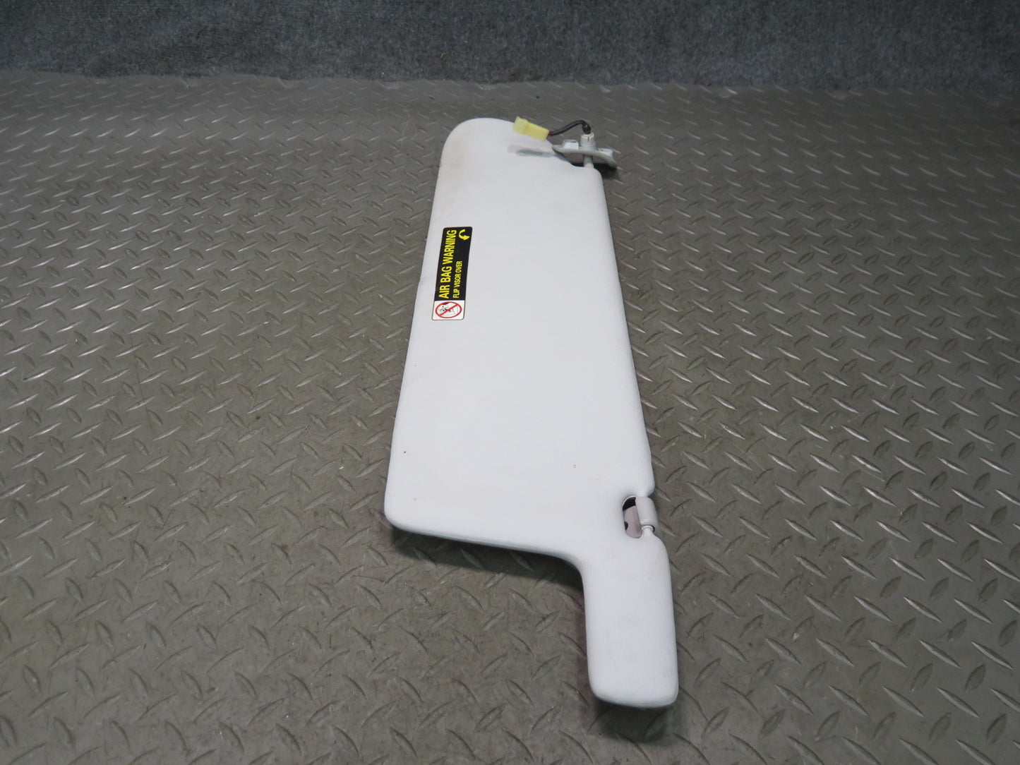 99-03 VW Eurovan T4 Set of 2 Front Left & Right Sun Visor Gray OEM