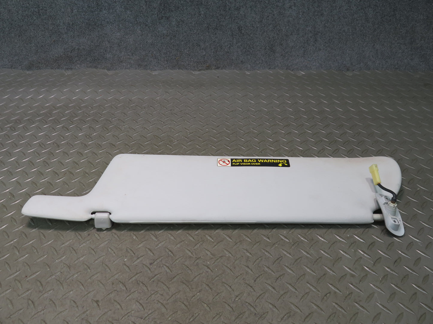 99-03 VW Eurovan T4 Set of 2 Front Left & Right Sun Visor Gray OEM