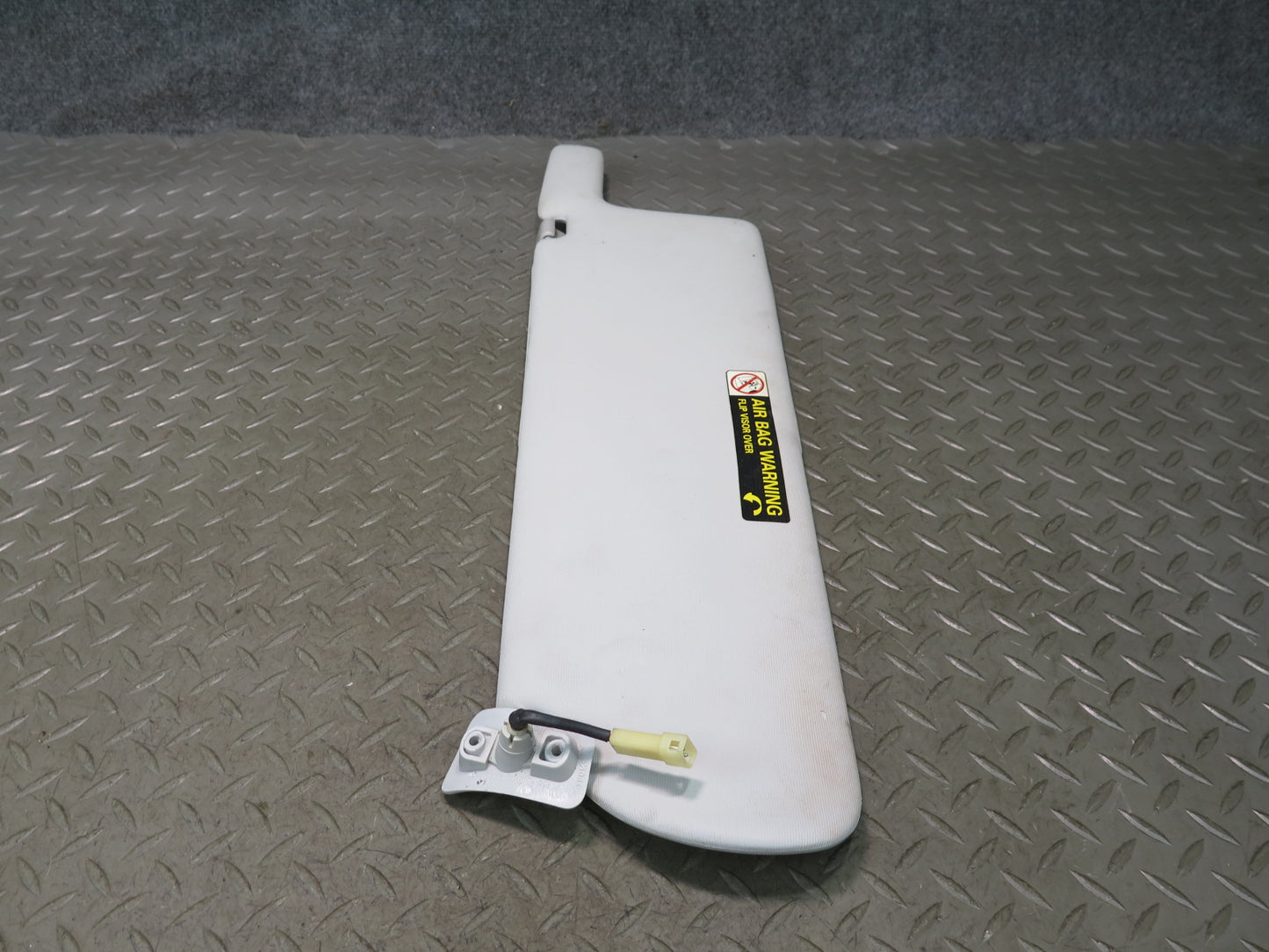 99-03 VW Eurovan T4 Set of 2 Front Left & Right Sun Visor Gray OEM