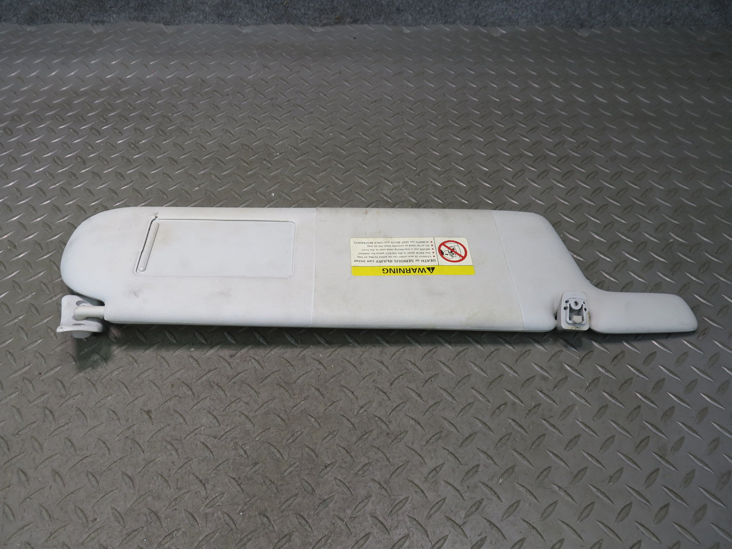 99-03 VW Eurovan T4 Set of 2 Front Left & Right Sun Visor Gray OEM