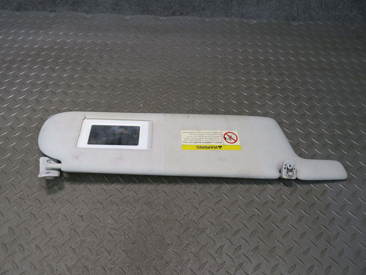 99-03 VW Eurovan T4 Set of 2 Front Left & Right Sun Visor Gray OEM