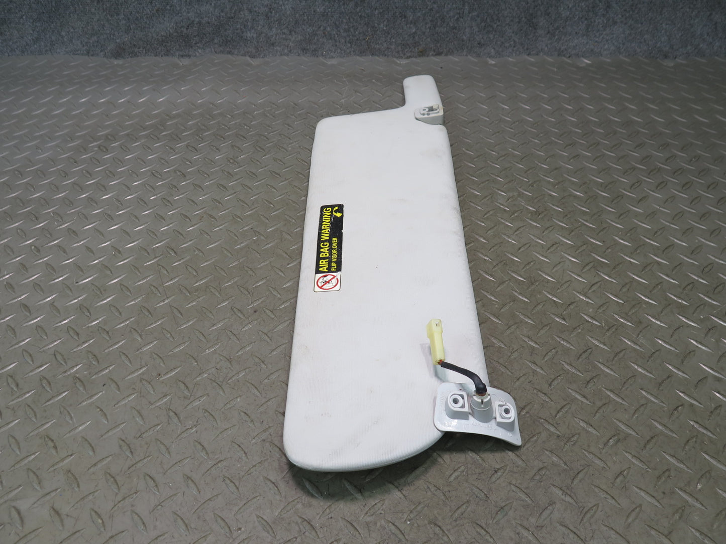 99-03 VW Eurovan T4 Set of 2 Front Left & Right Sun Visor Gray OEM