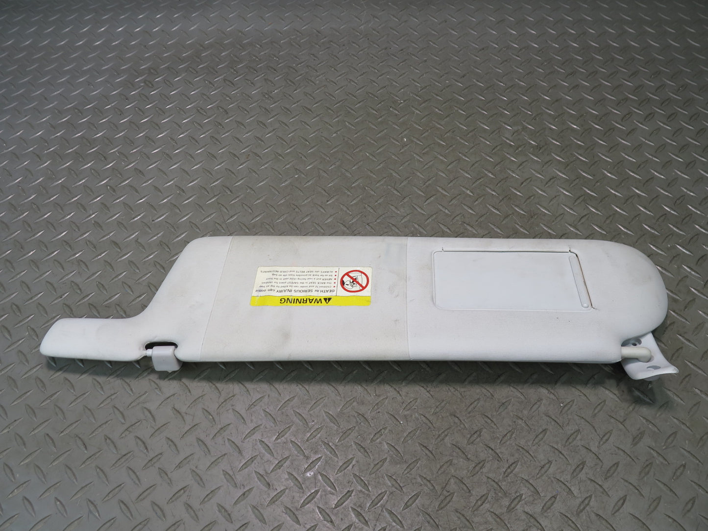 99-03 VW Eurovan T4 Set of 2 Front Left & Right Sun Visor Gray OEM
