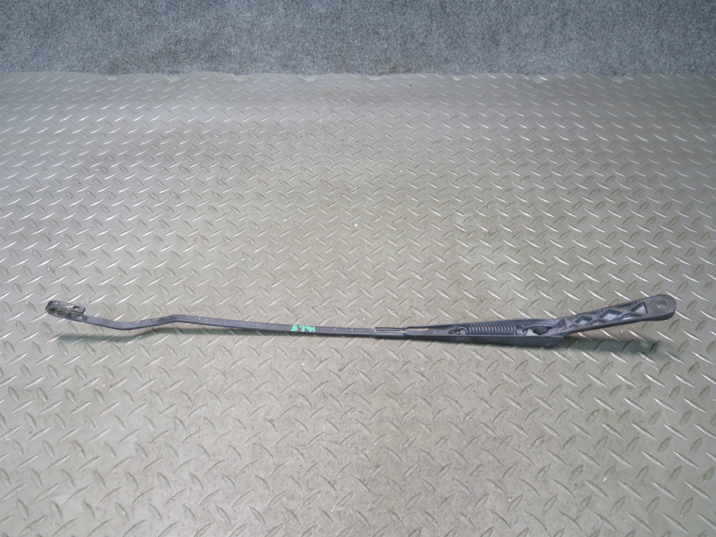 99-03 VW Eurovan T4 Set of 2 Front Windshield Left & Right Wiper Arm OEM