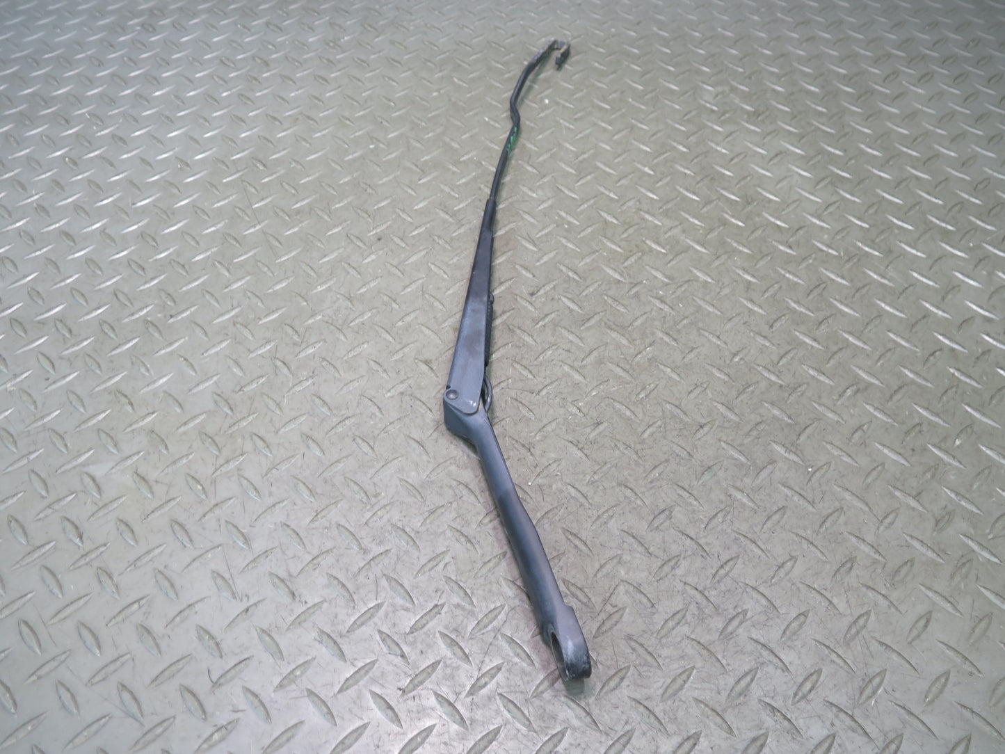 99-03 VW Eurovan T4 Set of 2 Front Windshield Left & Right Wiper Arm OEM