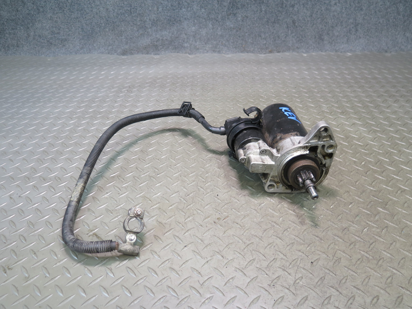 99-03 VW Eurovan T4 2.8L Engine Starter Motor w Cable OEM