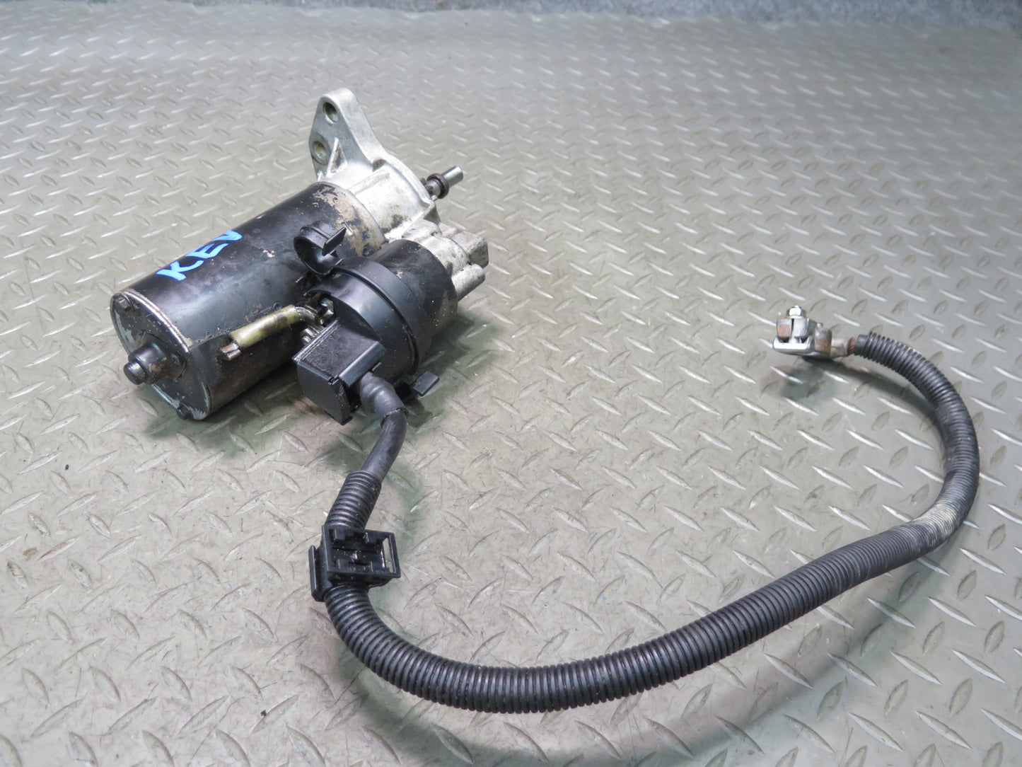 99-03 VW Eurovan T4 2.8L Engine Starter Motor w Cable OEM