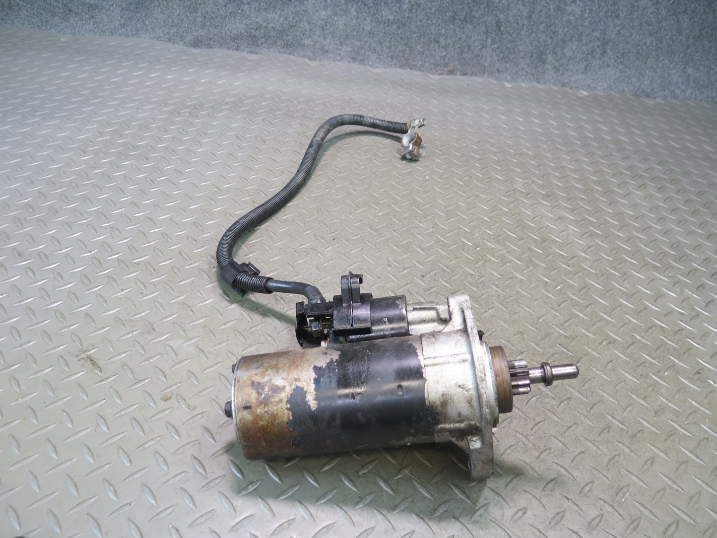 99-03 VW Eurovan T4 2.8L Engine Starter Motor w Cable OEM