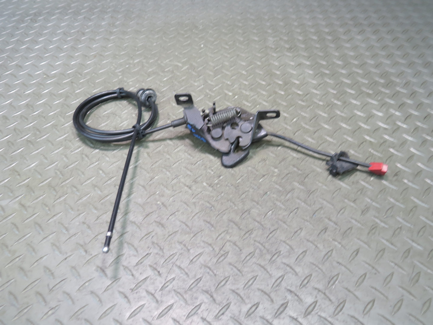 99-03 Volkswagen VW Eurovan T4 Front Hood Lock Latch w Cable OEM