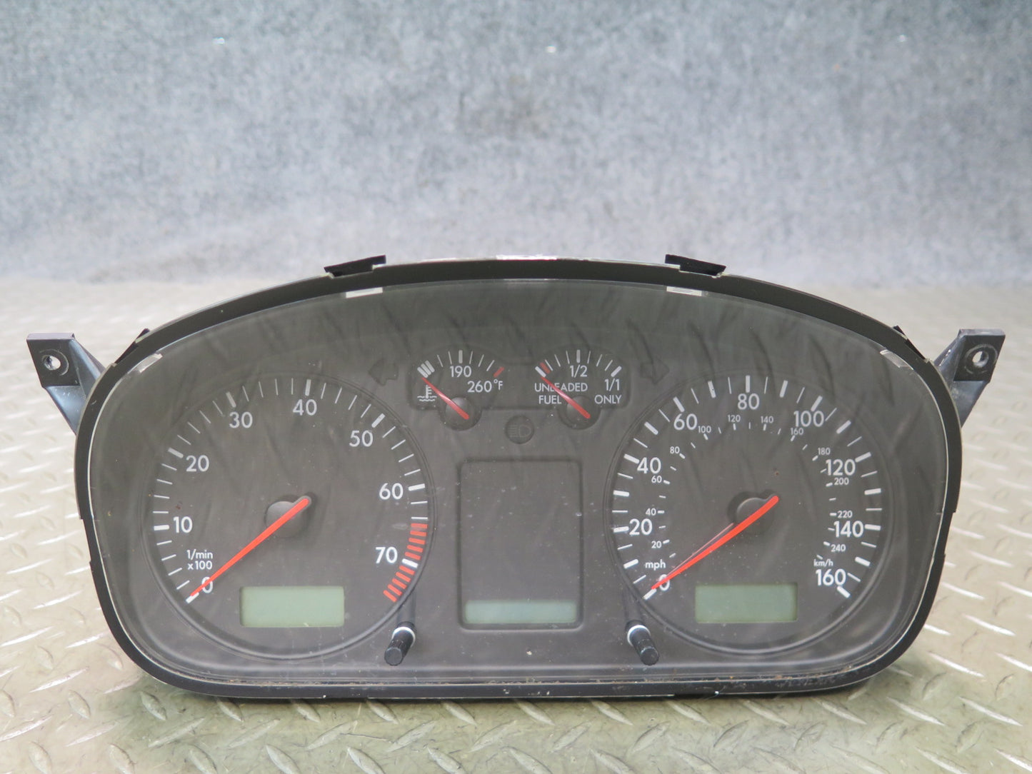 02-03 VW Eurovan T4 Instrument Cluster Gauge Speedometer 7D0920902T OEM