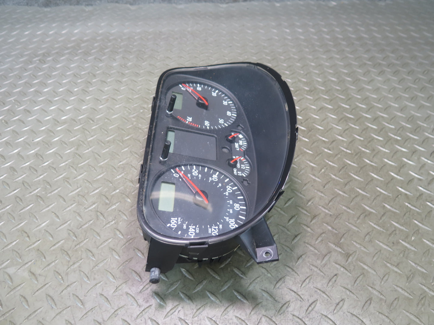 02-03 VW Eurovan T4 Instrument Cluster Gauge Speedometer 7D0920902T OEM