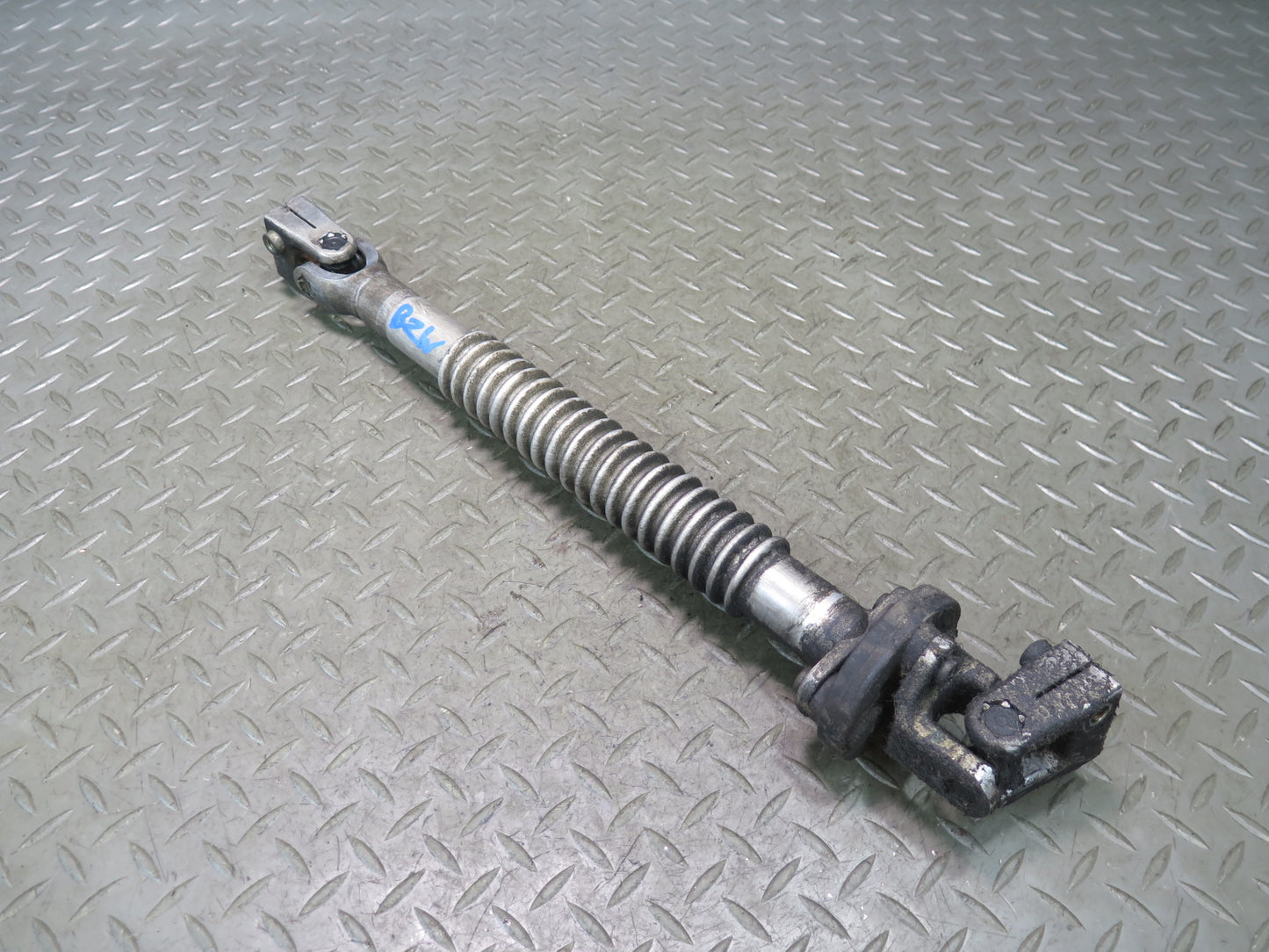 96-02 BMW E36/7 Z3 Steering Column Lower U Joint Linkage Shaft OEM
