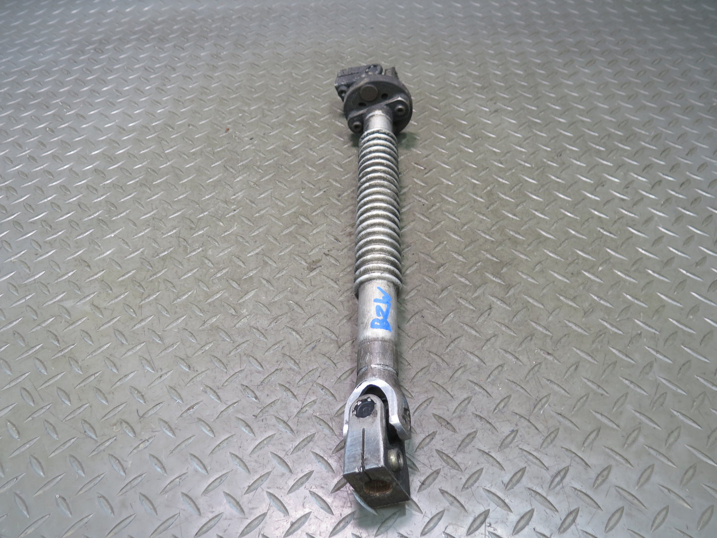 96-02 BMW E36/7 Z3 Steering Column Lower U Joint Linkage Shaft OEM