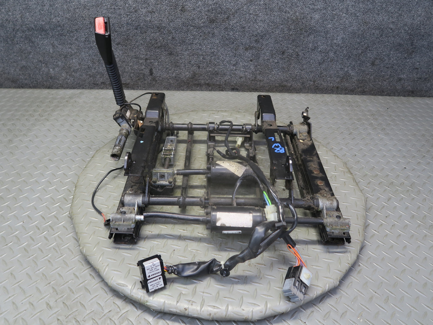 98-02 BMW E36/7 Z3 Front Left Seat Lower Frame Track Rail w Motors OEM
