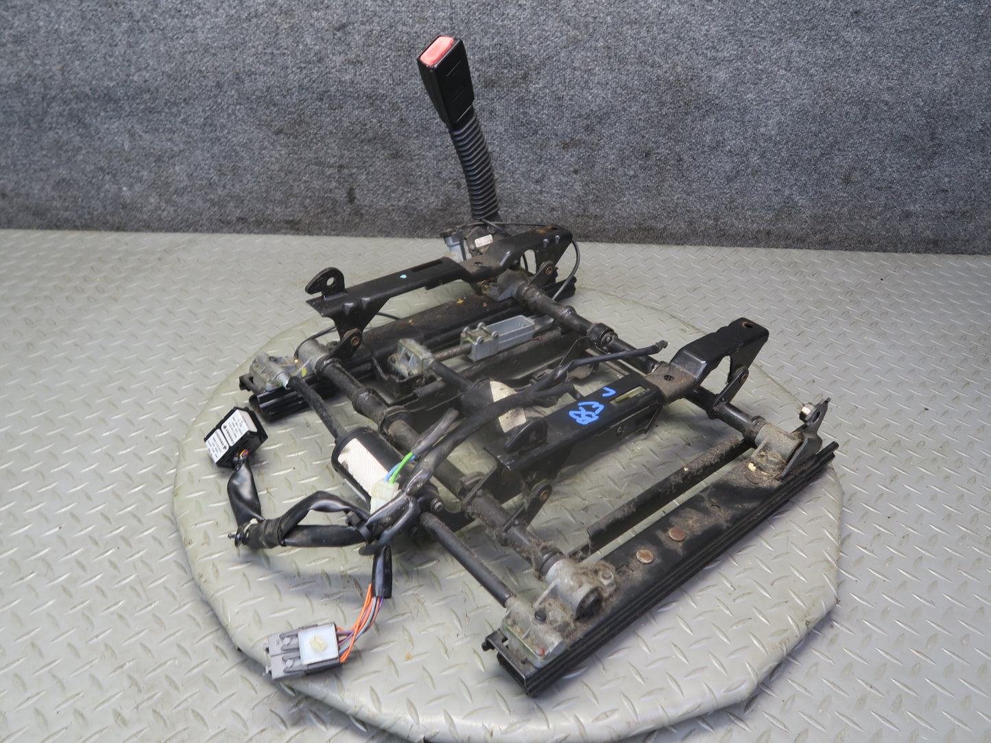98-02 BMW E36/7 Z3 Front Left Seat Lower Frame Track Rail w Motors OEM