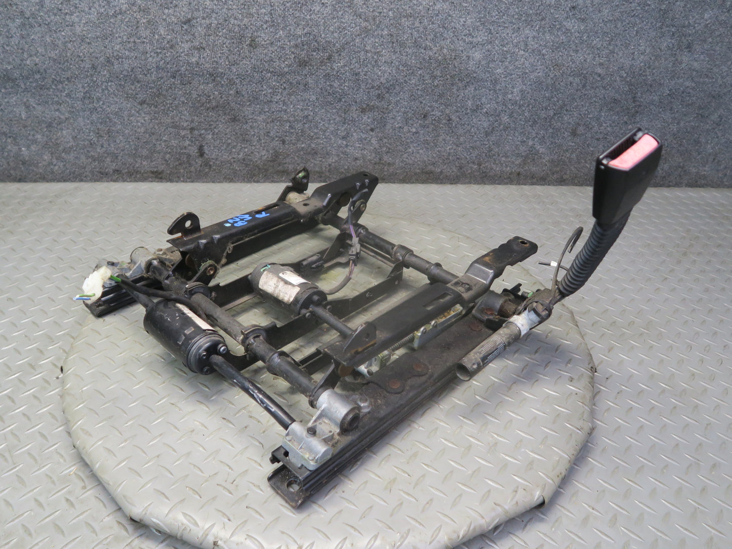 98-02 BMW E36/7 Z3 Front Right Seat Lower Frame Track Rail w Motors OEM