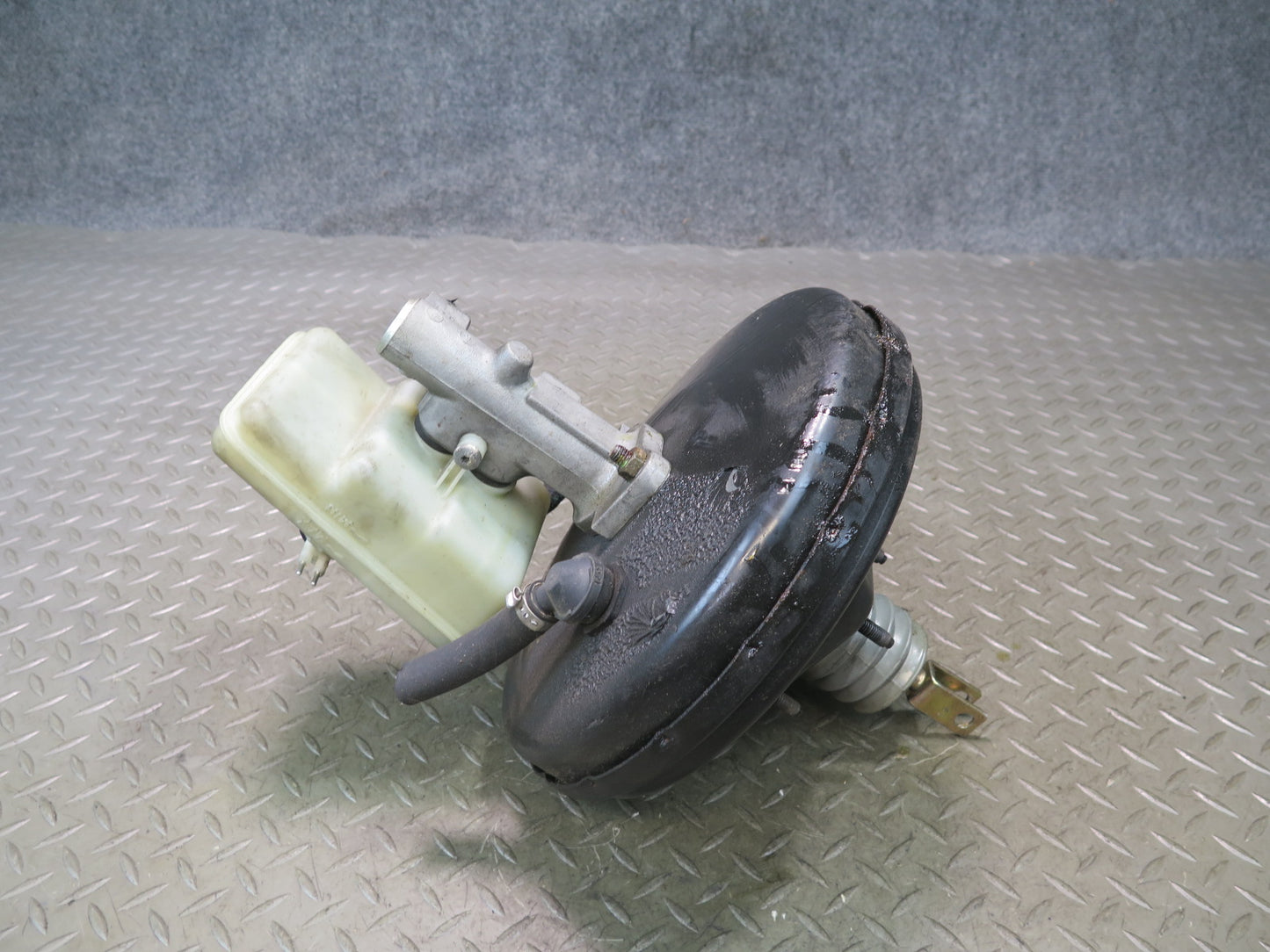 96-02 BMW E36/7 Z3 Brake Master Cylinder Booster Fluid Reservoir OEM