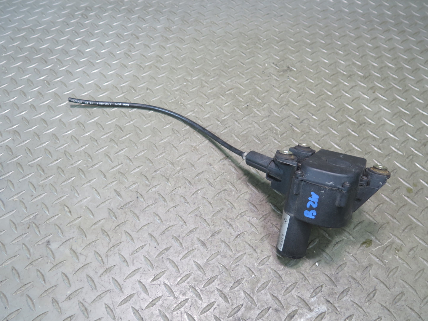 96-02 BMW E36/7 Z3 Cruise Control Actuator w Motor 8360069 OEM