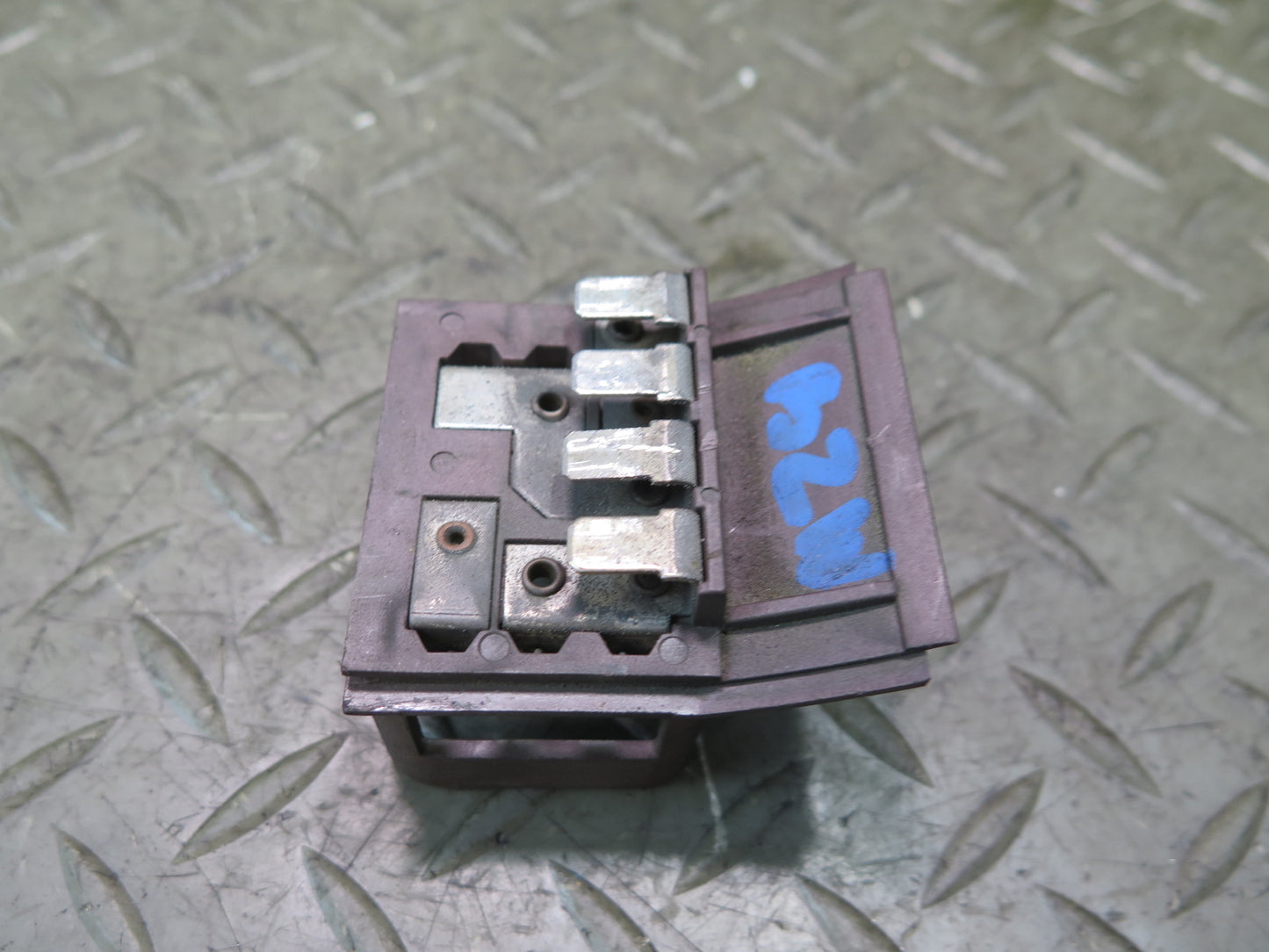 96-02 BMW E36/7 Z3 A/C Heater Blower Motor Fan Resistor OEM