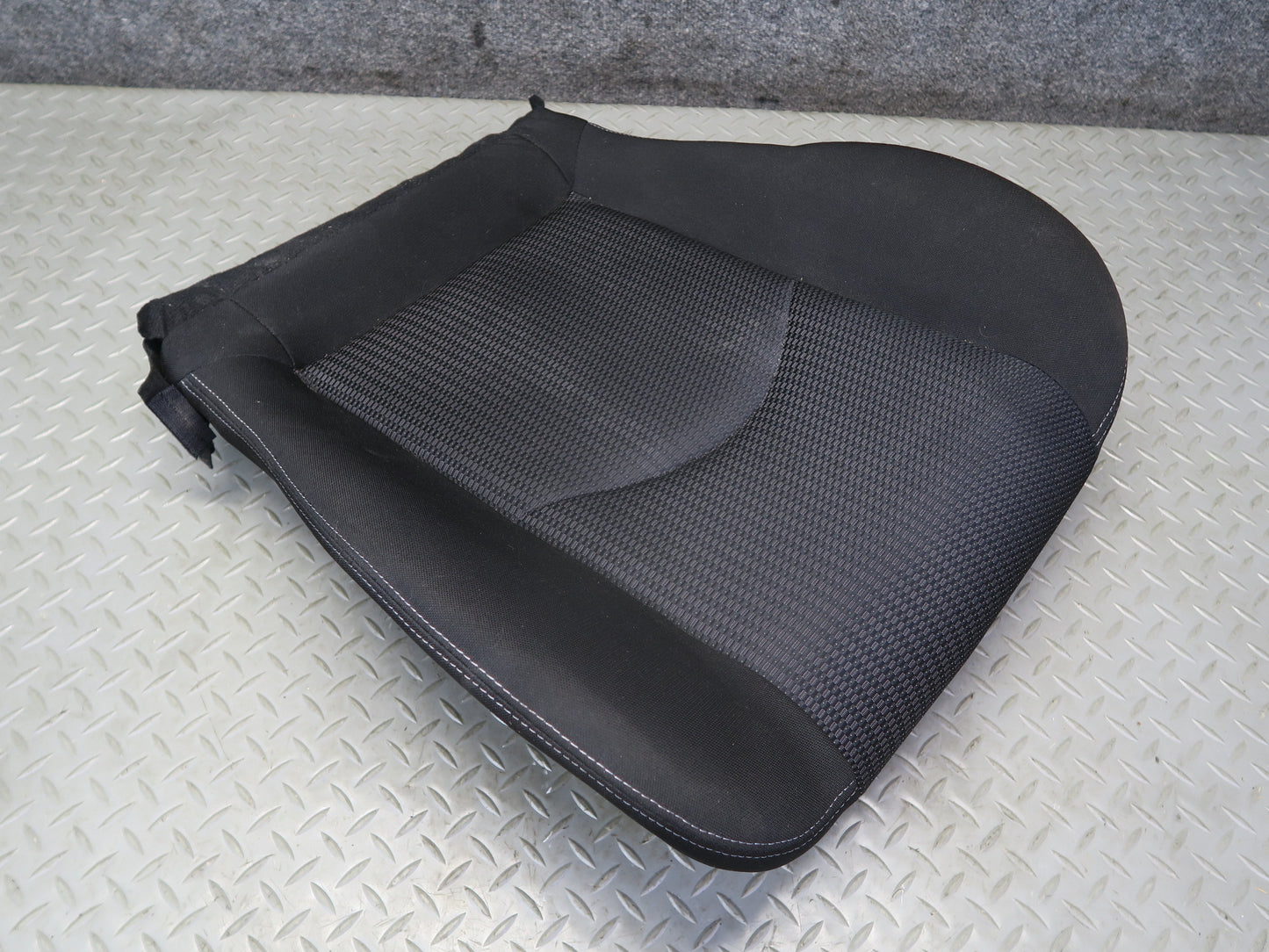 11-20 Nissan Z34 370Z Coupe Front Right Seat Lower Cloth Cushion Black 31K OEM