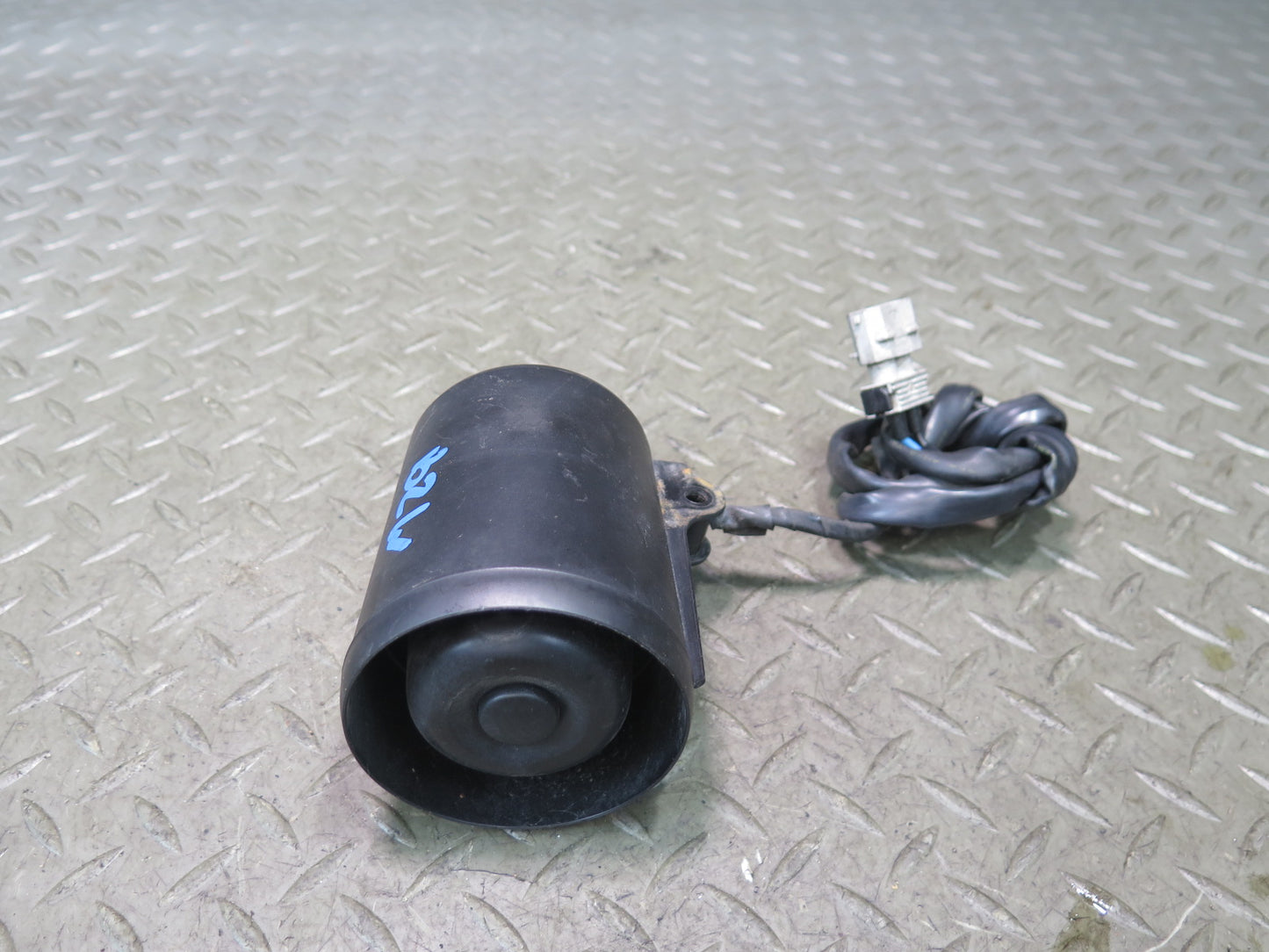 96-02 BMW E36/7 Z3 Security Anti Theft Alarm Horn Siren 1469926 OEM