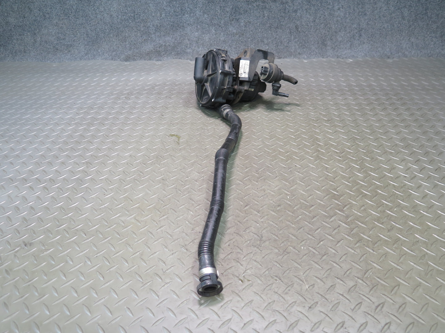 96-99 BMW E36/7 Z3 1.9L M44 Engine Secondary Air Injection Smog Pump OEM