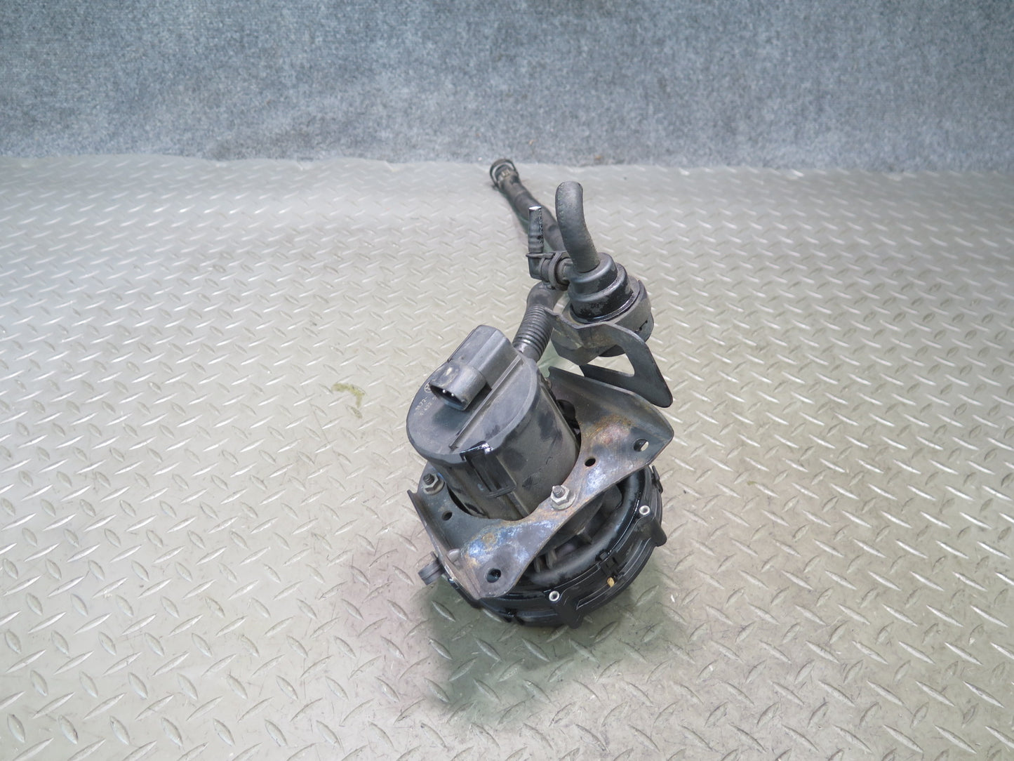 96-99 BMW E36/7 Z3 1.9L M44 Engine Secondary Air Injection Smog Pump OEM