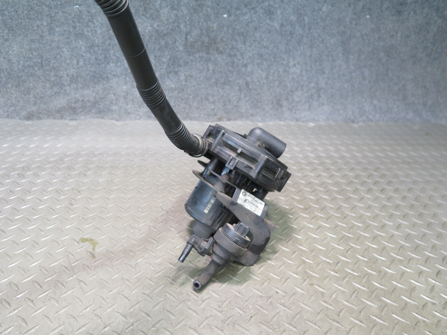96-99 BMW E36/7 Z3 1.9L M44 Engine Secondary Air Injection Smog Pump OEM