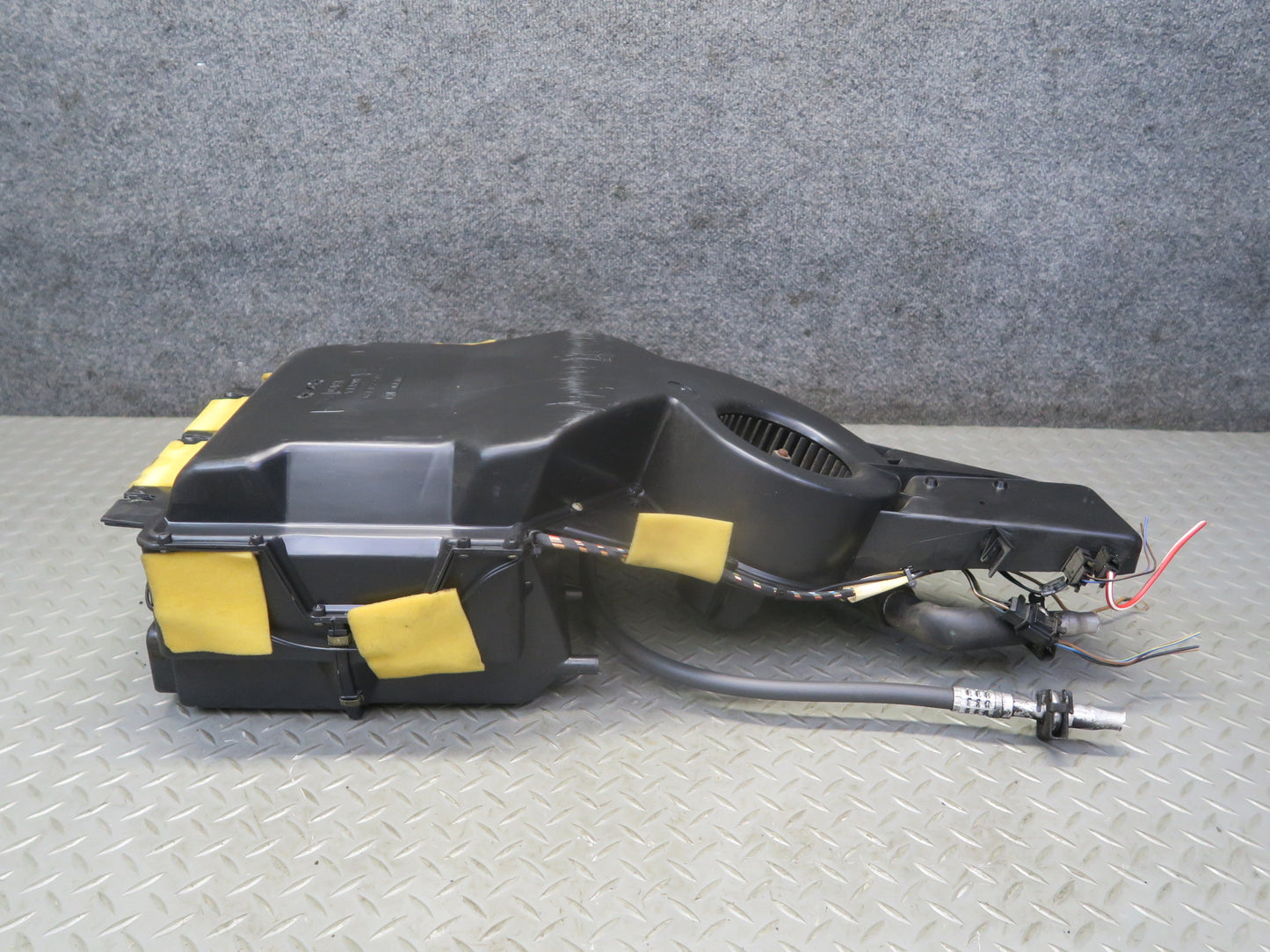 99-03 VW Eurovan T4 Rear Hvac A/C Evaporator Blower Motor Climate Box OEM