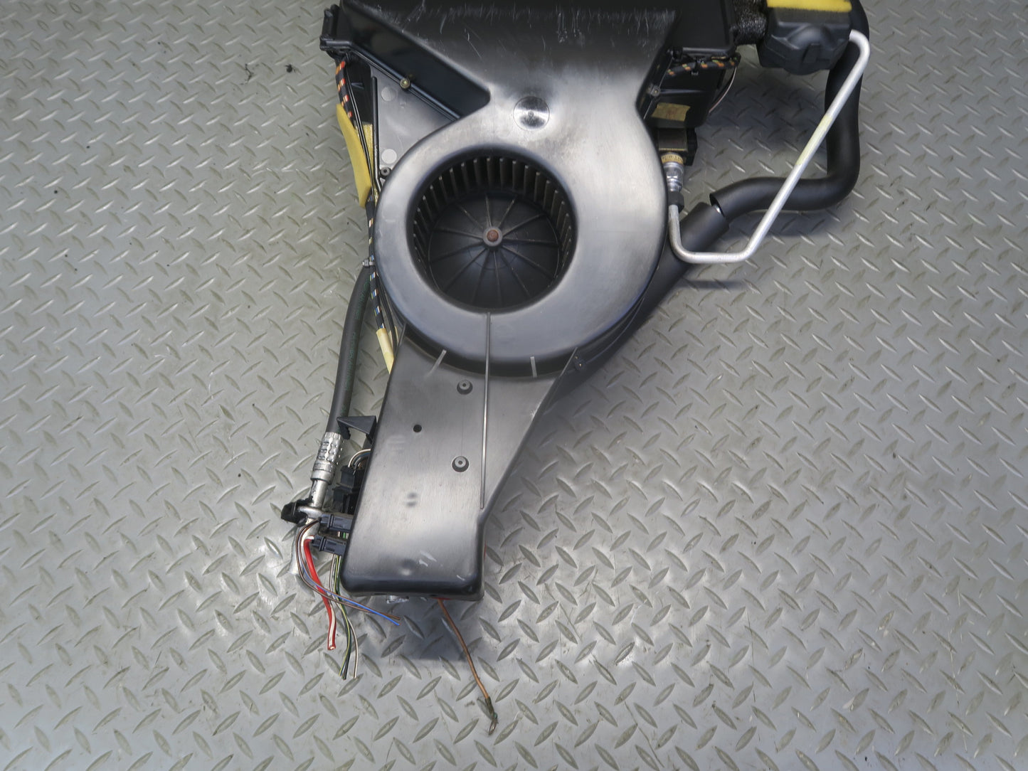 99-03 VW Eurovan T4 Rear Hvac A/C Evaporator Blower Motor Climate Box OEM