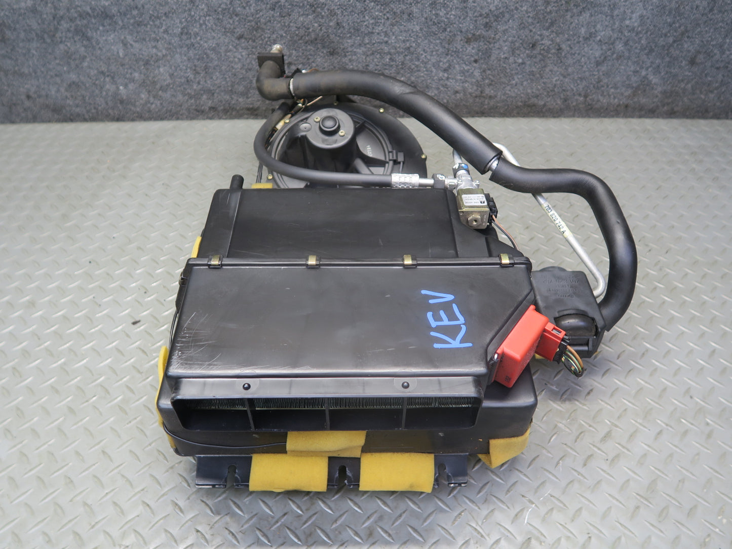 99-03 VW Eurovan T4 Rear Hvac A/C Evaporator Blower Motor Climate Box OEM