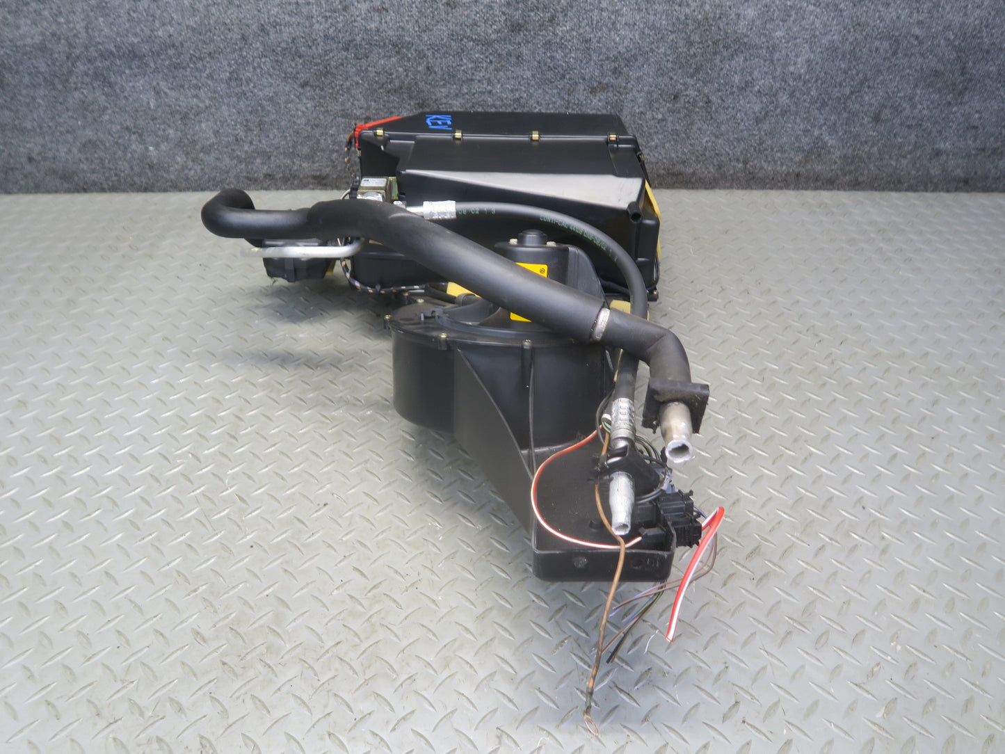 99-03 VW Eurovan T4 Rear Hvac A/C Evaporator Blower Motor Climate Box OEM