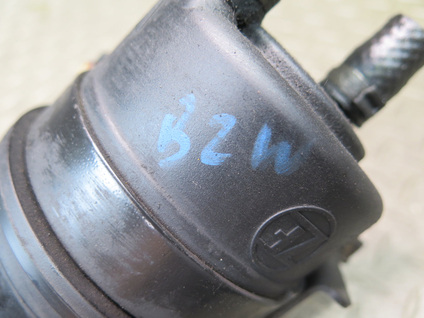 96-02 BMW E36/7 Z3 Power Steering Fluid Reservoir Bottle Tank OEM