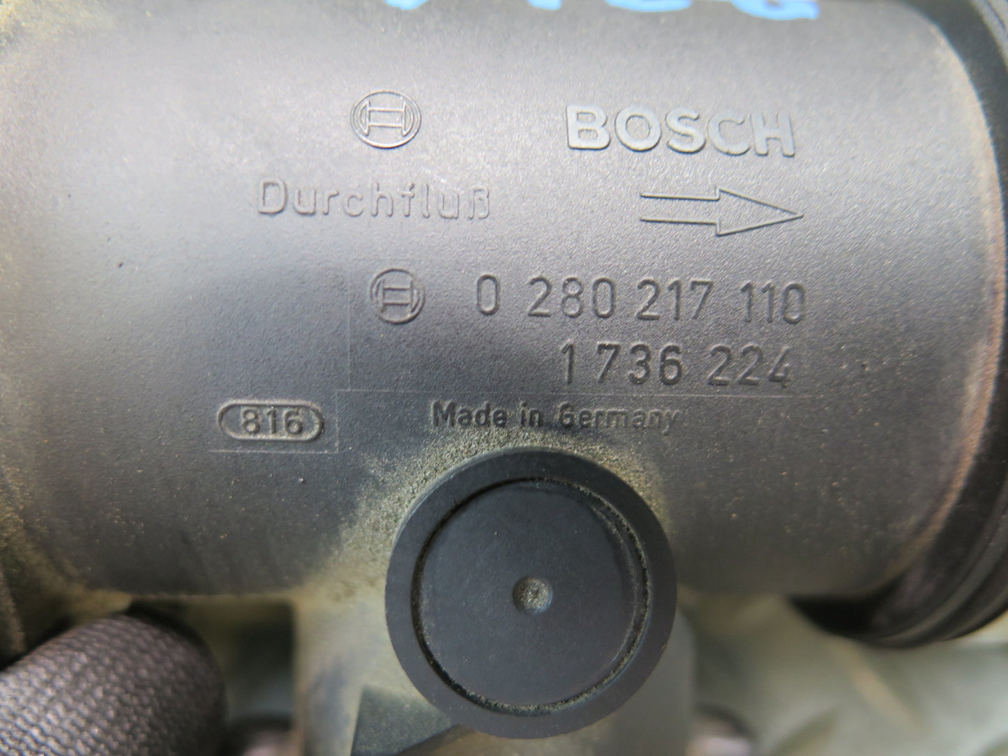 96-98 BMW E36/7 Z3 1.9L M44 Mass Air Flow Meter MAF Sensor w Hose 1736224 OEM