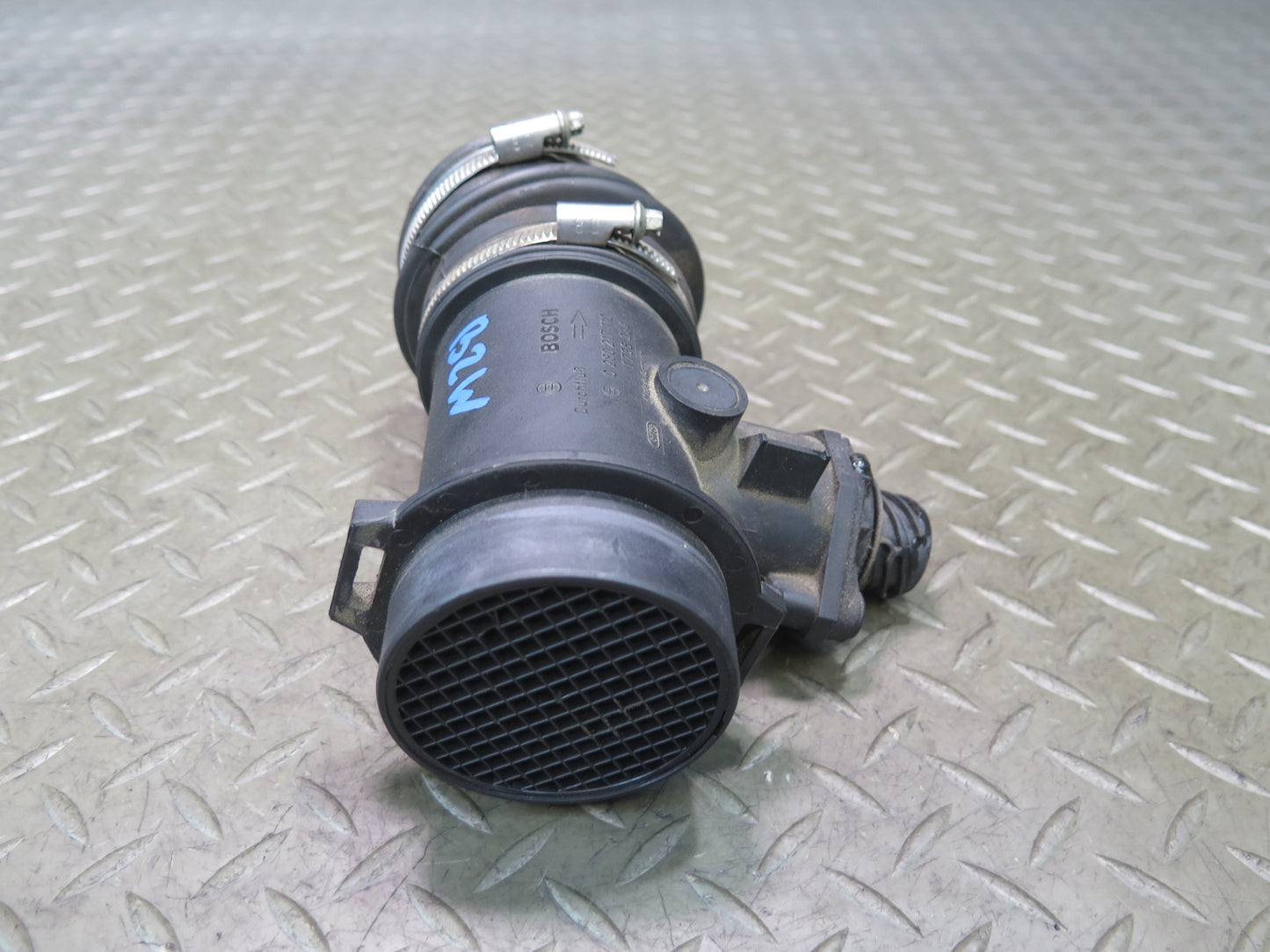 96-98 BMW E36/7 Z3 1.9L M44 Mass Air Flow Meter MAF Sensor w Hose 1736224 OEM