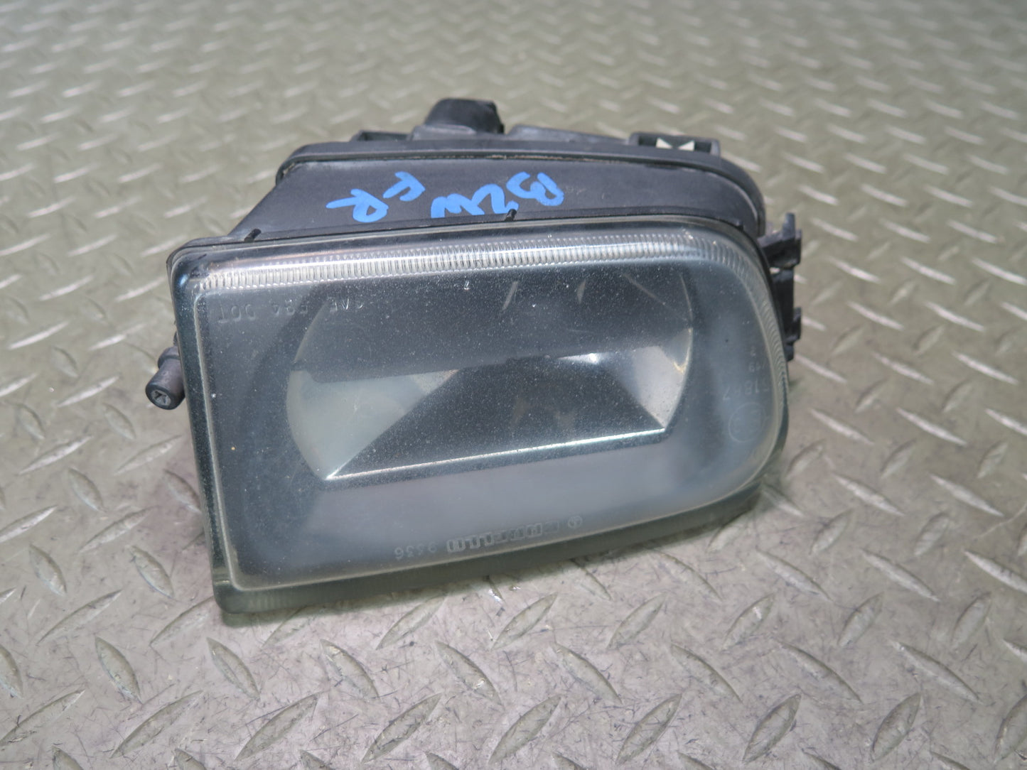 96-99 BMW E36/7 Z3 Front Right Fog Light Lamp 8360576 OEM