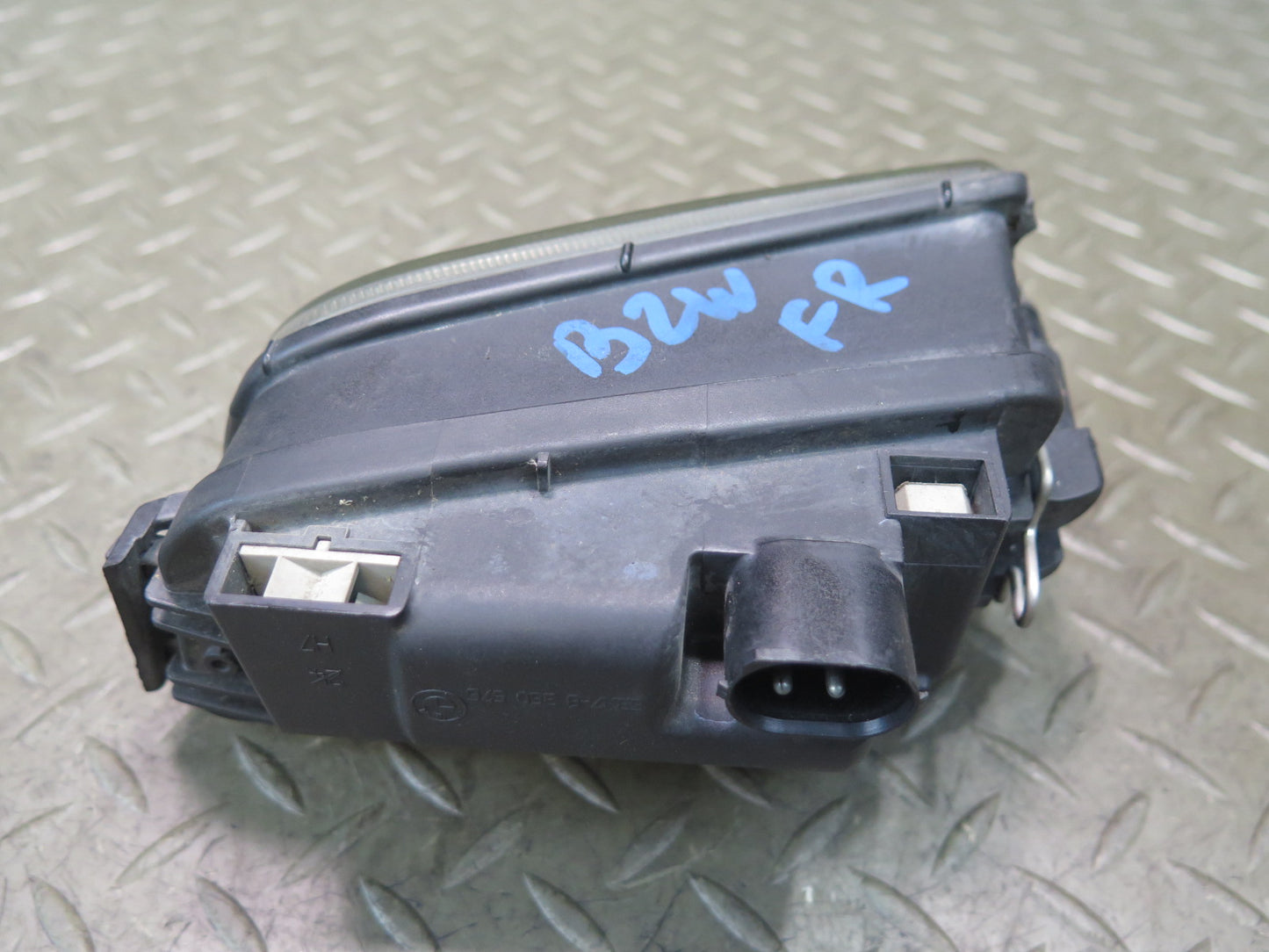96-99 BMW E36/7 Z3 Front Right Fog Light Lamp 8360576 OEM