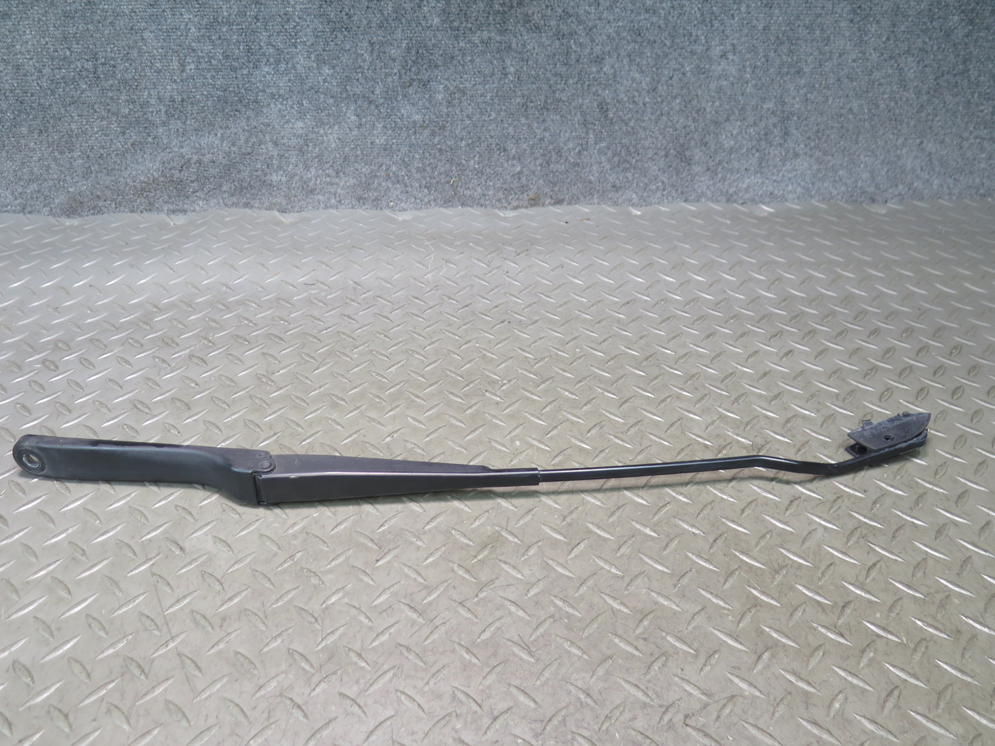 96-02 BMW E36/7 Z3 Set of 2 Front Left & Right Windshield Wiper Arm OEM