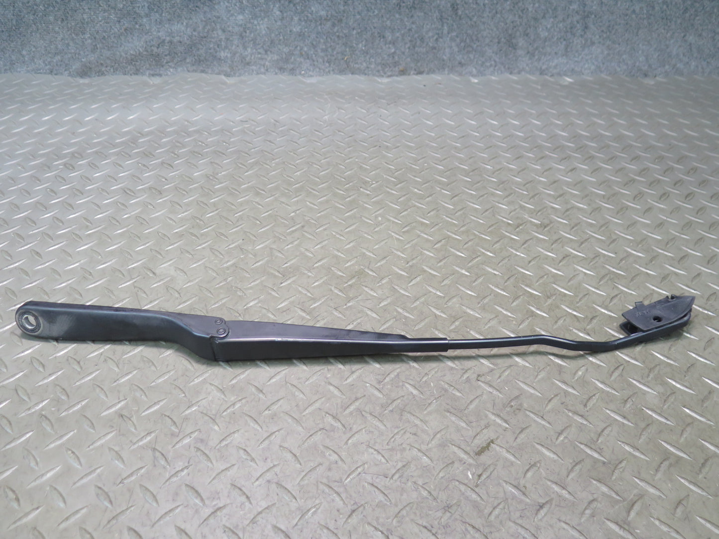 96-02 BMW E36/7 Z3 Set of 2 Front Left & Right Windshield Wiper Arm OEM