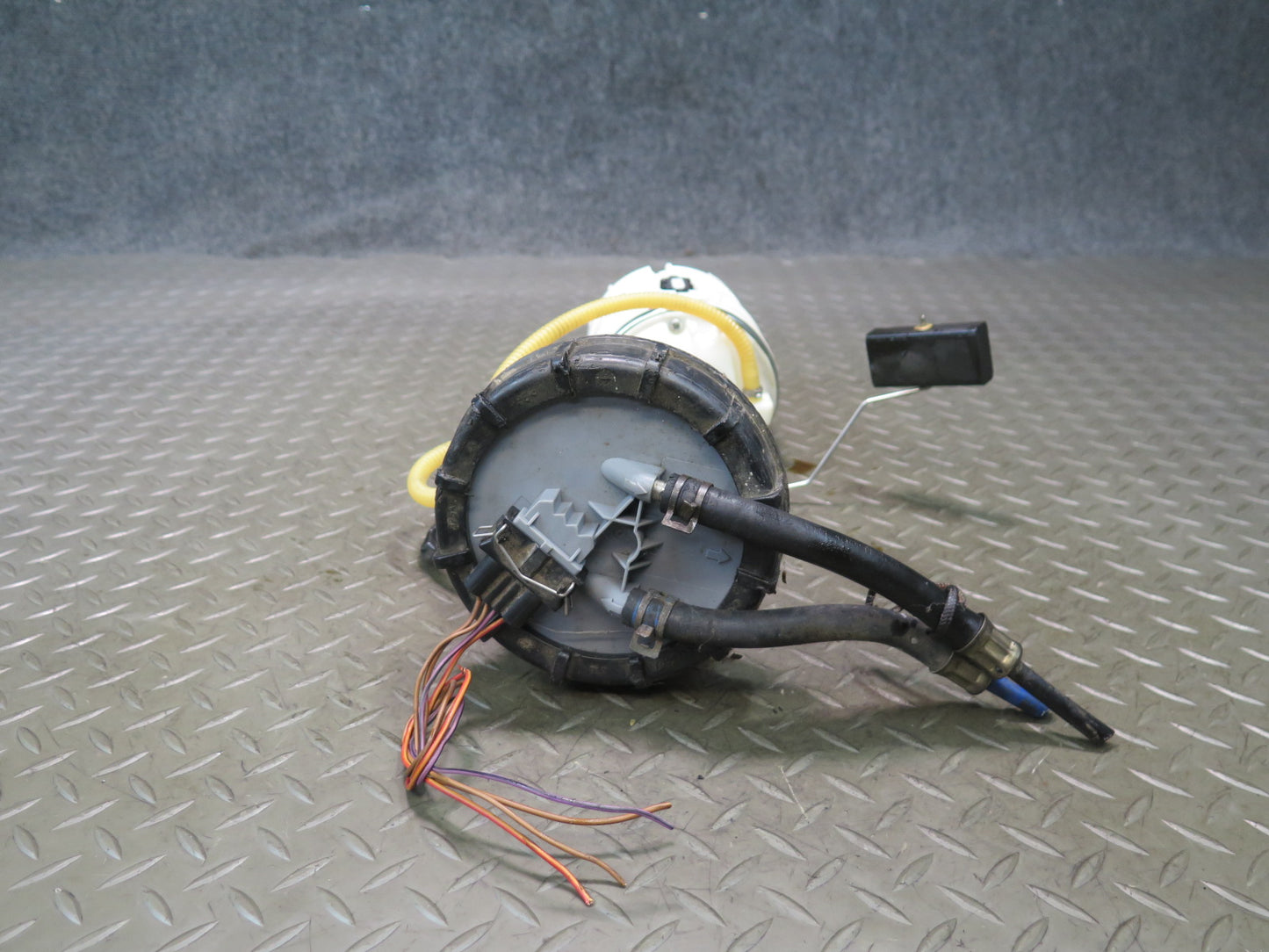 99-03 VW Eurovan T4 2.8L Fuel Gas Pump Level Sensor Assembly OEM