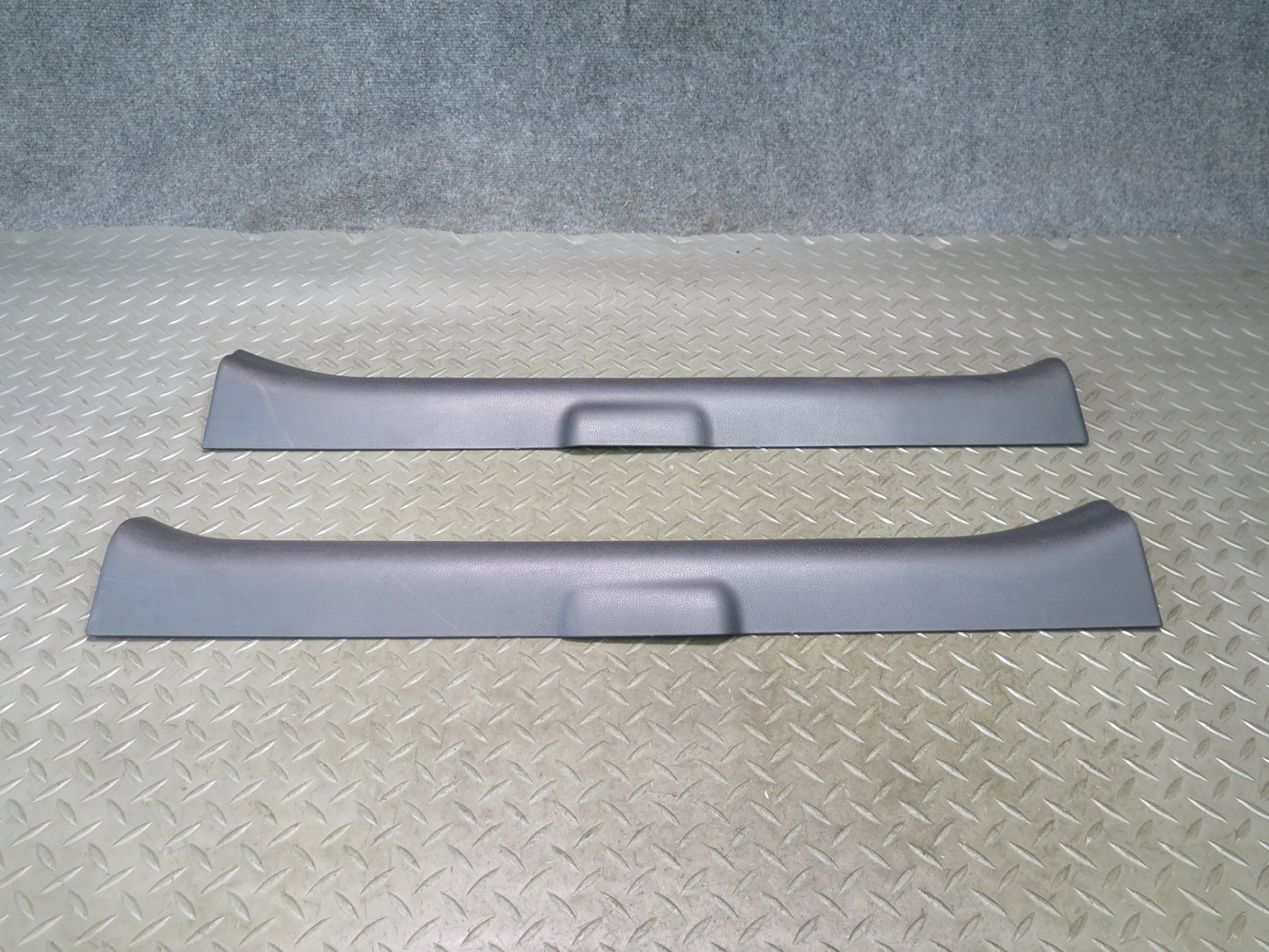 09-20 Nissan Z34 370Z Set of 2 Left & Right Door Sill Scuff Plate Trim Cover OEM