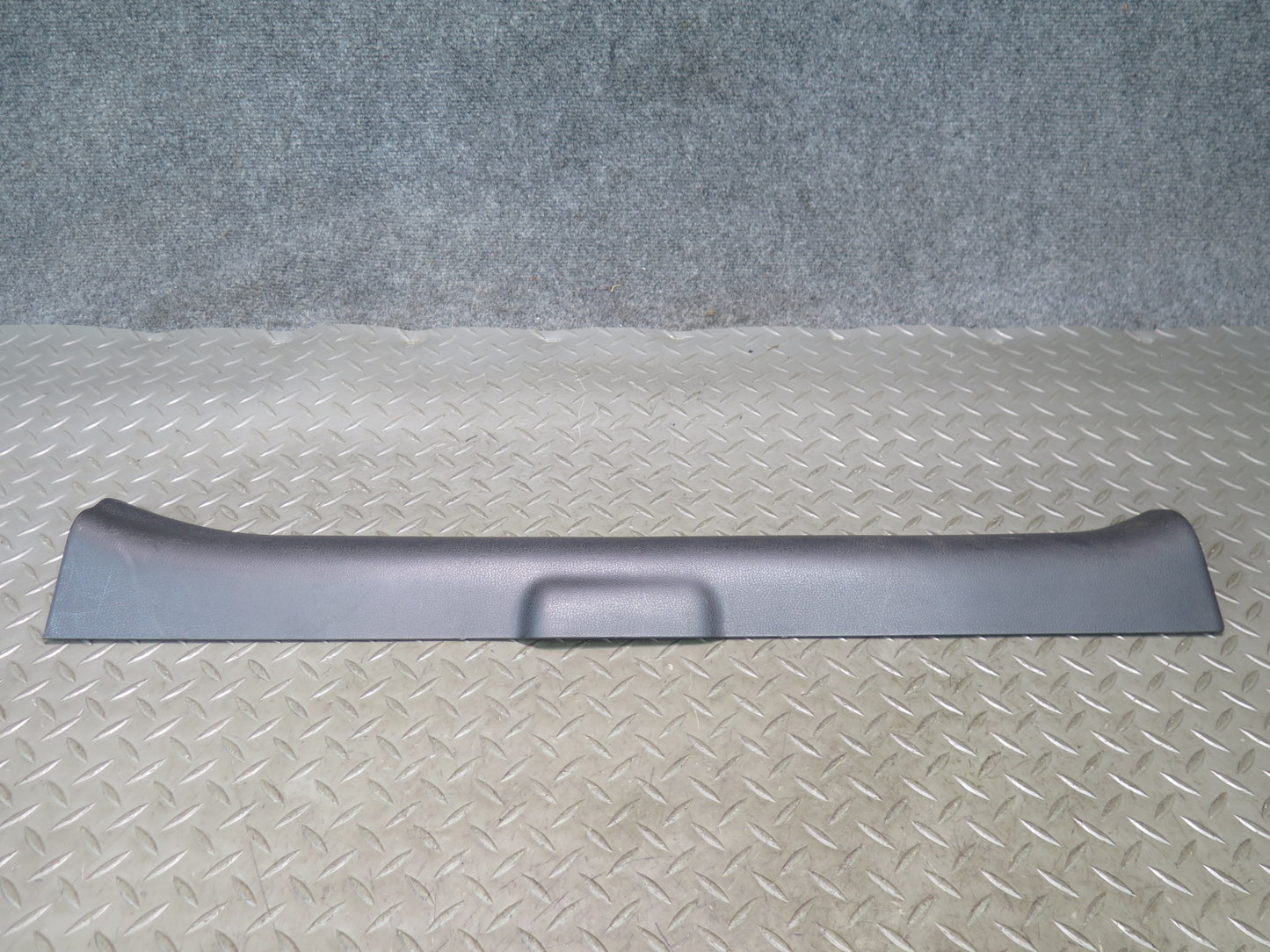 09-20 Nissan Z34 370Z Set of 2 Left & Right Door Sill Scuff Plate Trim Cover OEM