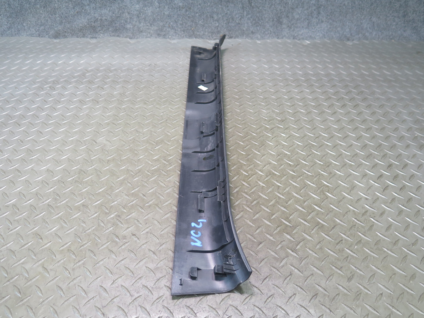 09-20 Nissan Z34 370Z Set of 2 Left & Right Door Sill Scuff Plate Trim Cover OEM