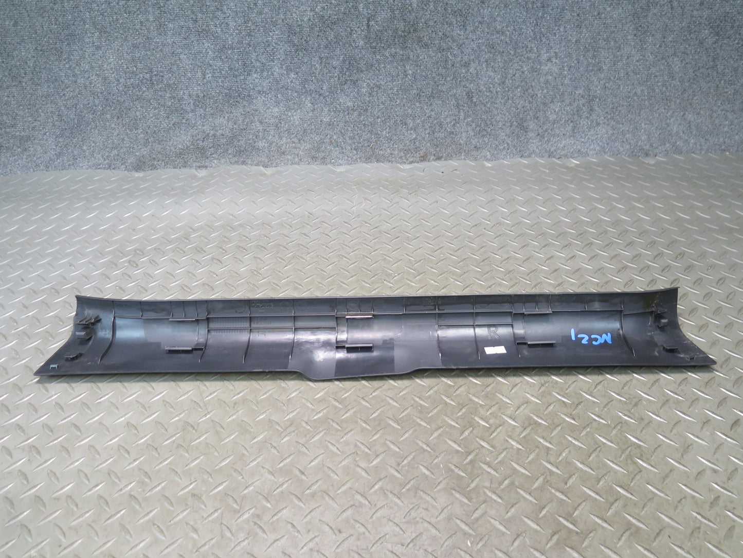 09-20 Nissan Z34 370Z Set of 2 Left & Right Door Sill Scuff Plate Trim Cover OEM