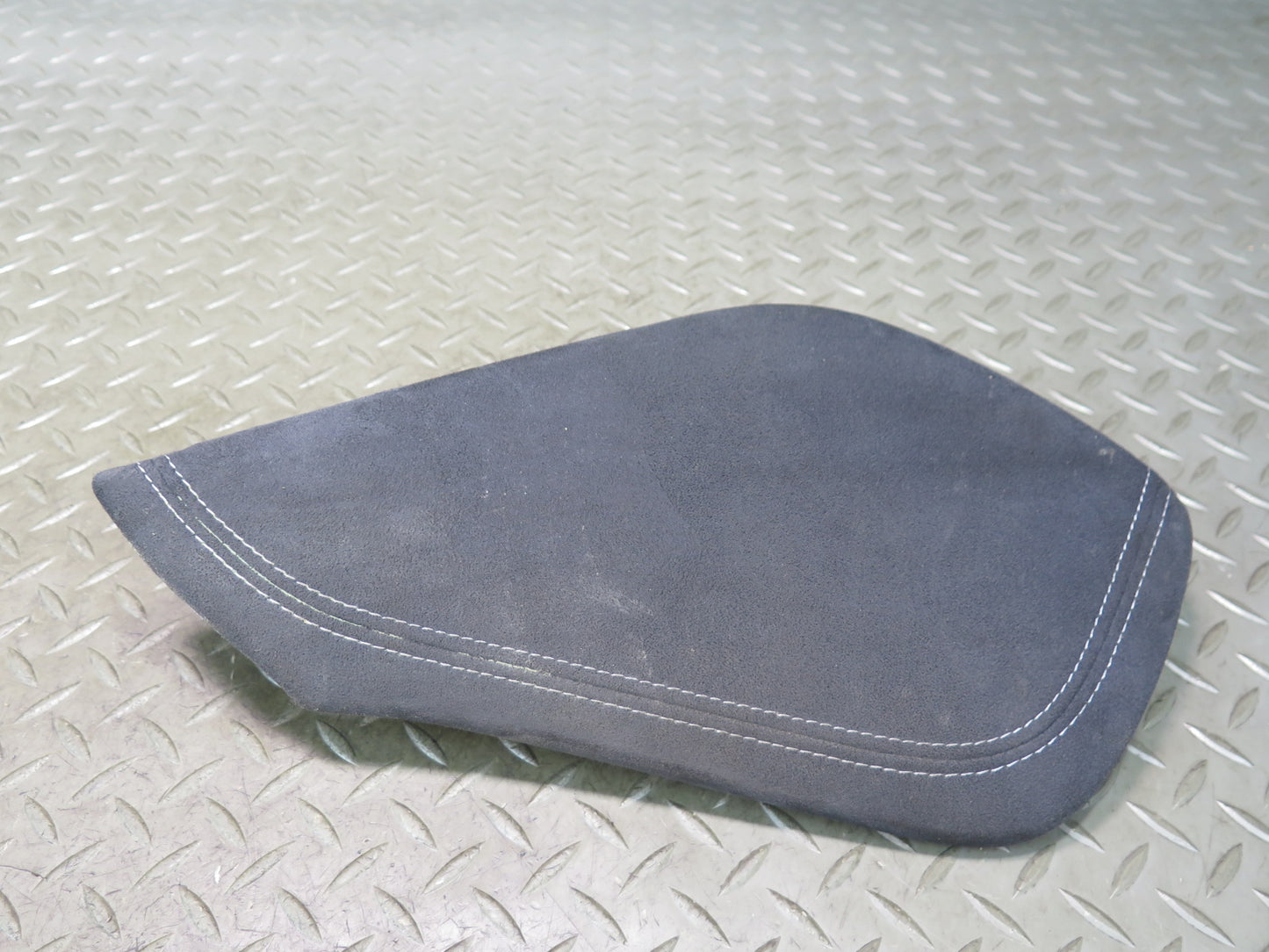09-20 Nissan Z34 370Z Center Console Left & Right Trim Cover Panel Set Black OEM