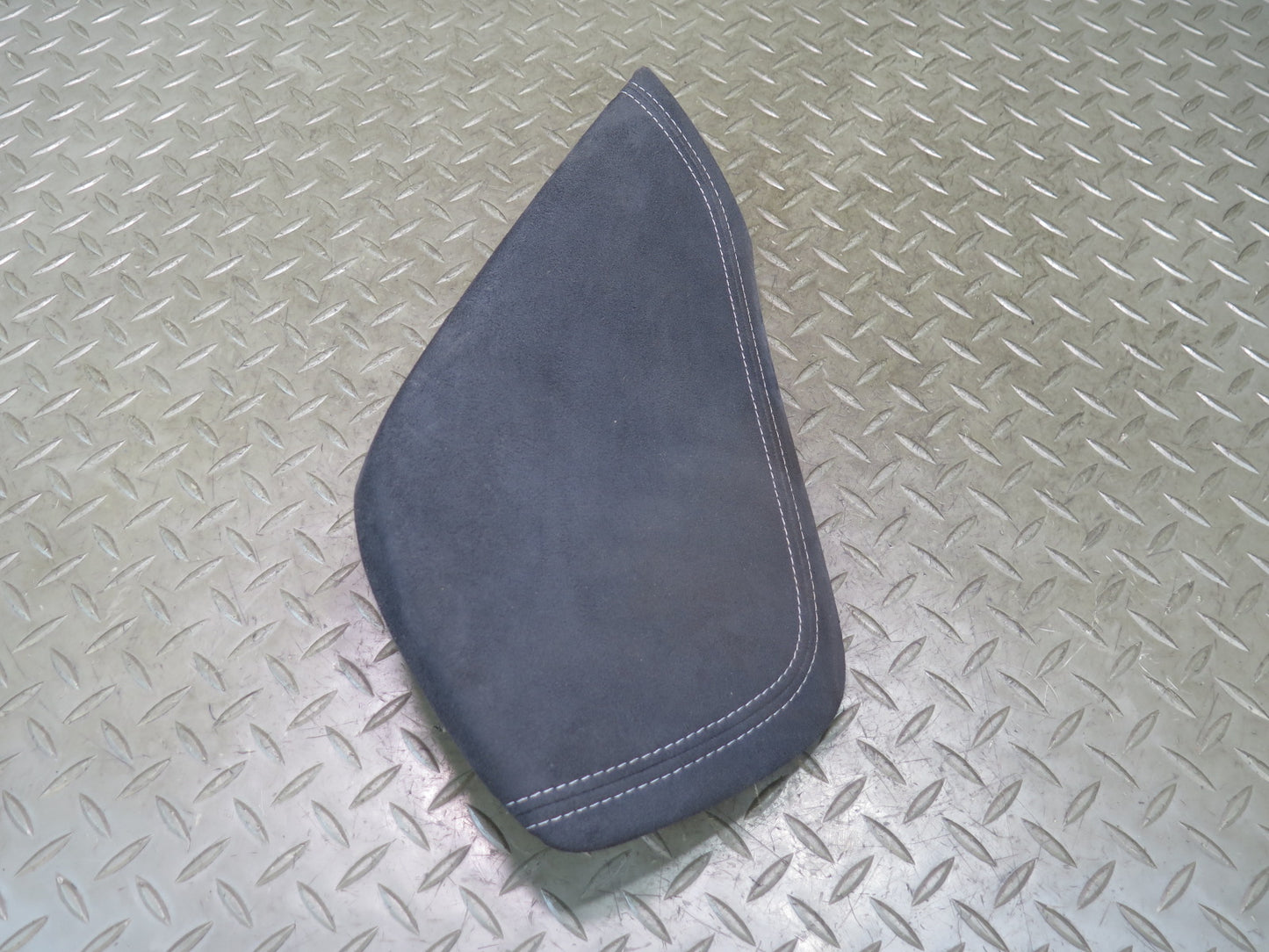 09-20 Nissan Z34 370Z Center Console Left & Right Trim Cover Panel Set Black OEM