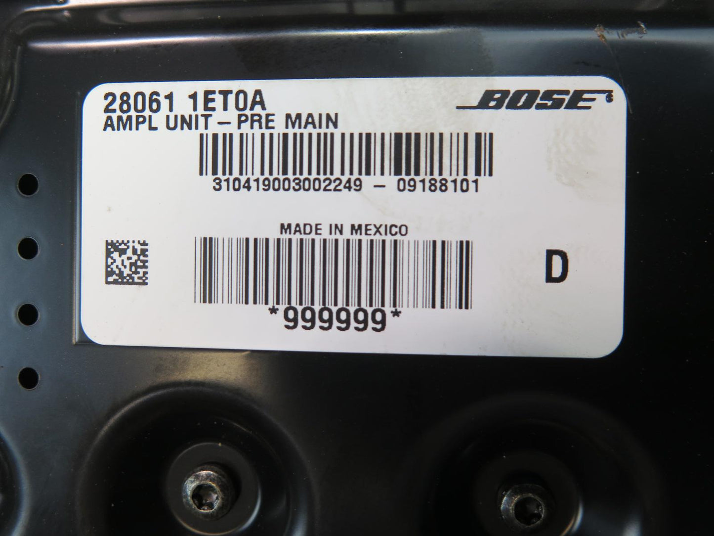 10-19 Nissan Z34 370Z Convertible Bose Audio System Amplifier 28061-1ET0A OEM